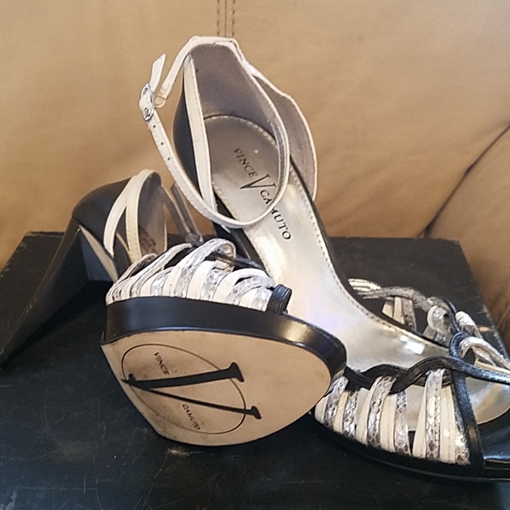Shoes - Picture 2 of 3
